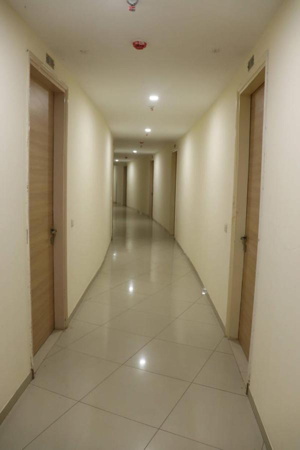 Dubey Homestay - 500 Meter From Temple Vrindavan Exterior photo